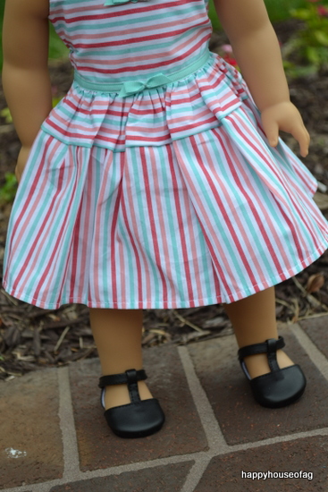 American Girl doll Maryellen Larkin - dress